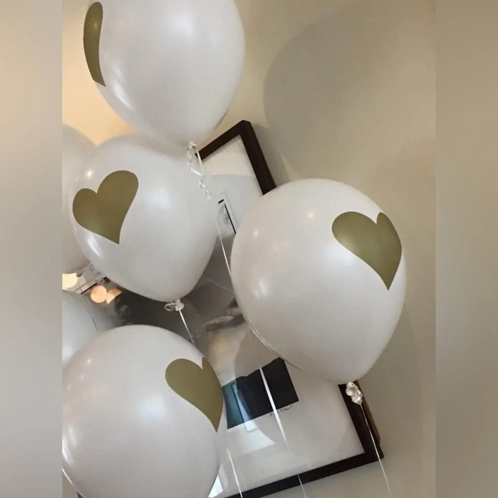 Betsy White Heart Balloons set (includes 2) gold heart white balloons NWT